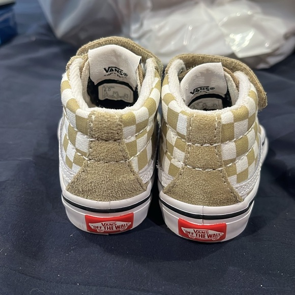 Baby hi-top checkered vans - Picture 3 of 4